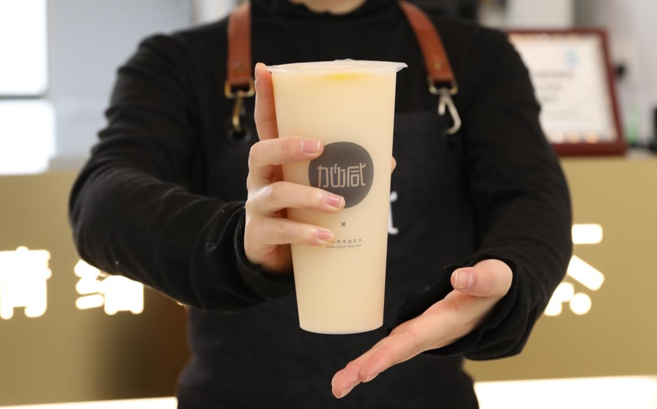 米乐M6官网茶饮：选择奶茶加盟应该考虑品牌哪些实力